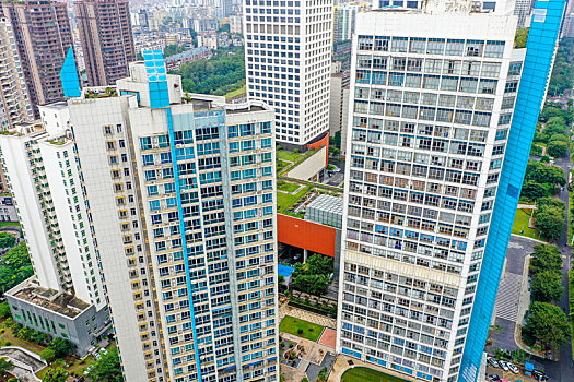 航拍海南海口龙华区滨海大道周边住宅区居民楼建筑群