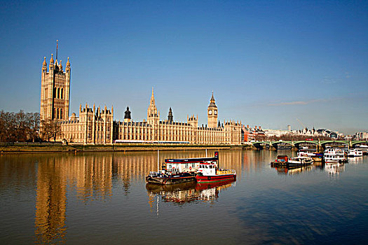 看,泰晤士河,议会大厦,威斯敏斯特,伦敦,英国