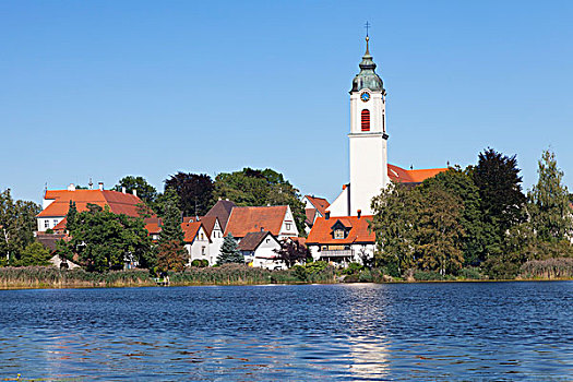 湖,教区教堂,斯瓦比亚,巴登符腾堡,德国,欧洲