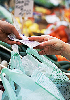 交换,钱,上方,塑料制品,食物杂货,包,模糊,货摊,背景