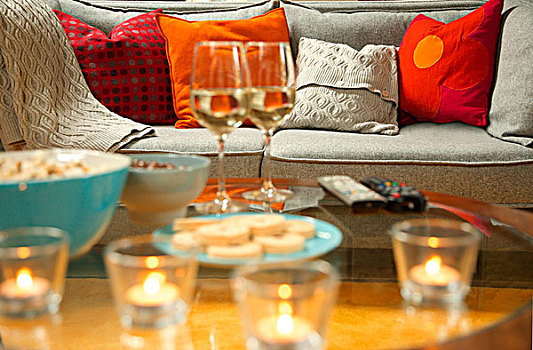 舒适,沙发,茶几,葡萄酒,食物,茶烛