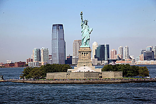 美国纽约曼哈顿岛新泽西区自由女神像