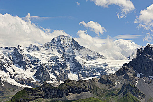 山,布莱特峰,山谷,伯尔尼阿尔卑斯山,伯尔尼州,瑞士,欧洲