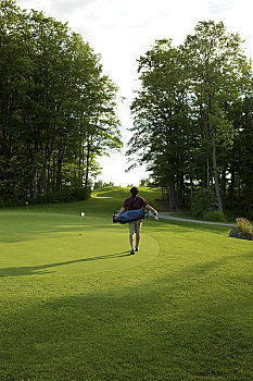 男人,高尔夫球袋,高尔夫球场,伯林顿,安大略省,加拿大