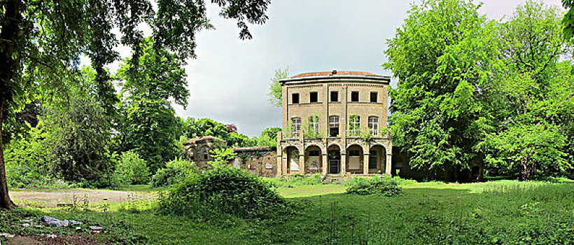 毁坏,庄严大宅,公园