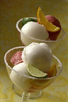 龙舌兰日出,果汁冰糕,柠檬,桔瓣