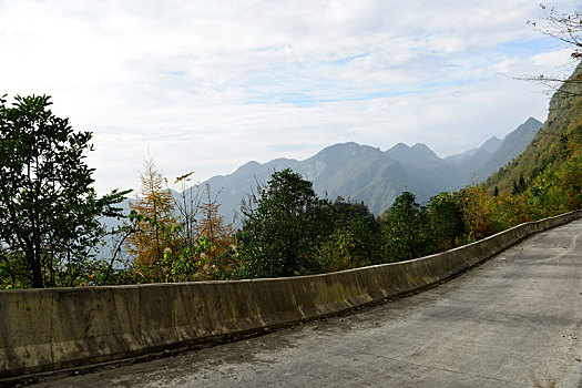 农村山区道路