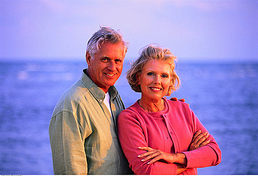 肖像,夫妻,海滩,比斯坎湾,佛罗里达,美国