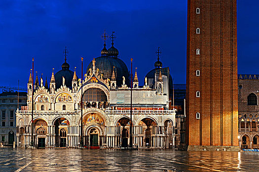 钟楼,教堂,夜晚,圣马可广场,威尼斯,意大利