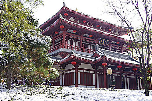 陕西西安大唐芙蓉园雪景