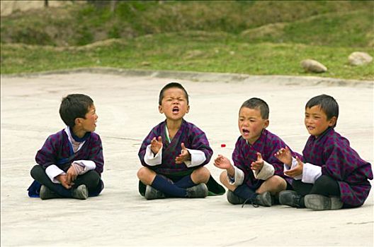 孩子,不丹人,男生,穿,特色服饰,唱,不丹