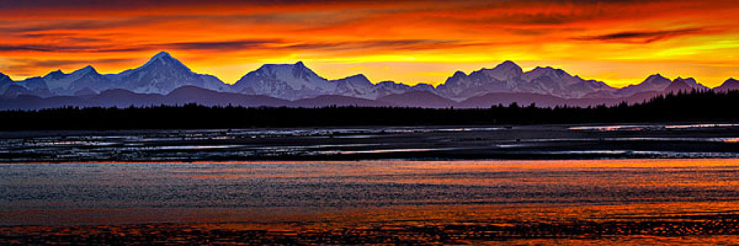 彩色,红色,日落,后面,山峦,三文鱼,冰河湾国家公园,保存,东南阿拉斯加,夏天