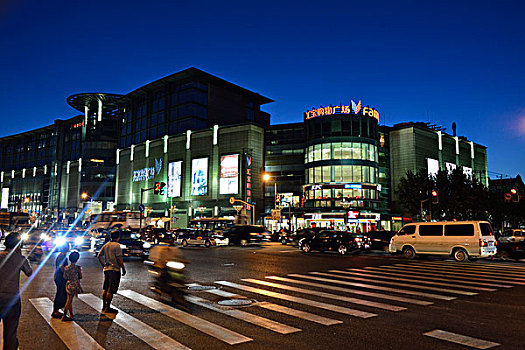 汇宝购物广场夜景