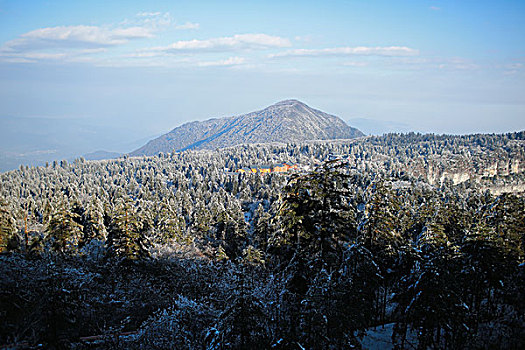 峨眉山