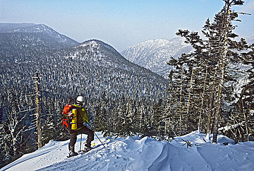 屈膝旋转式滑雪,山峦,魁北克,加拿大