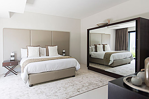 米色,現代,臥室,雙人床,鏡子