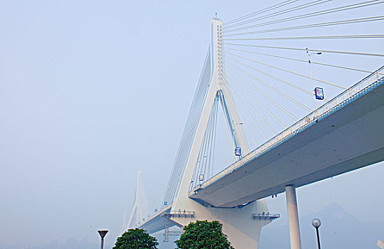 湖北宜昌长江大桥