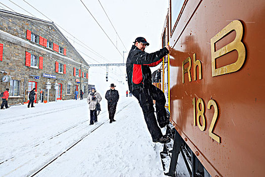 男人,工作,扫雪机,高速列车,博斯齐亚格,格劳宾登,恩加丁,瑞士