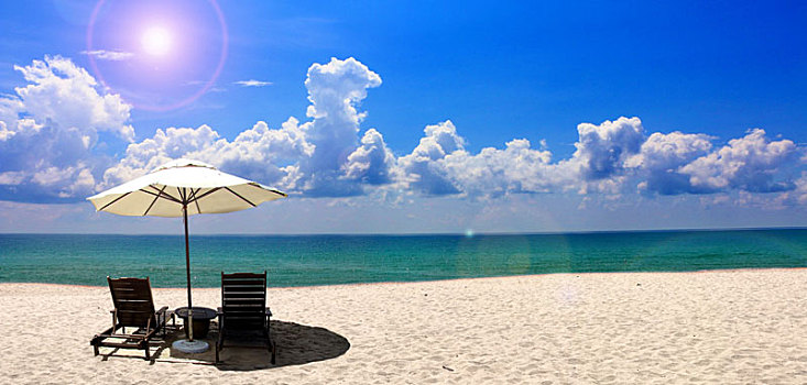 沙滩椅,伞,靠近,海滩,蓝天