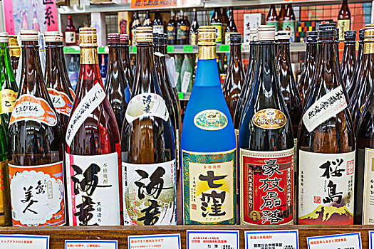 日本,九州,鹿儿岛,指宿市,纪念品,日本米酒,土豆,葡萄酒瓶