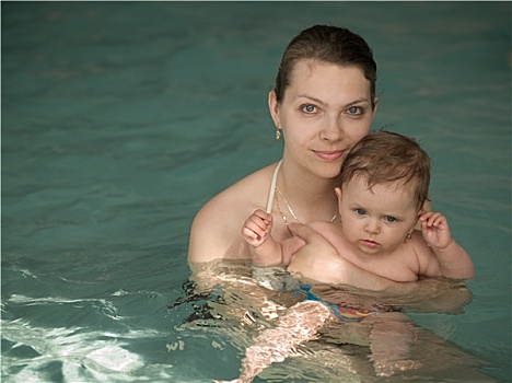母亲,婴儿,游泳池