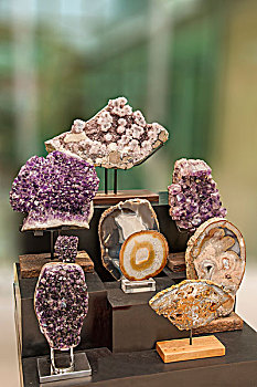 泰国皇家珠宝中心水晶玉石展示