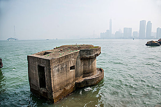 福建厦门鼓浪屿岛上残留的碉堡