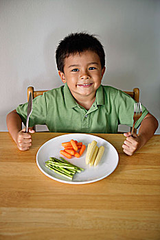 小男孩,盘子,蔬菜