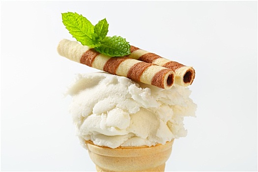 白色,冰淇淋蛋卷