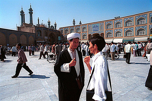 两个,神职人员,学生,交谈,一起,入口,宗教,学校,城市,2001年