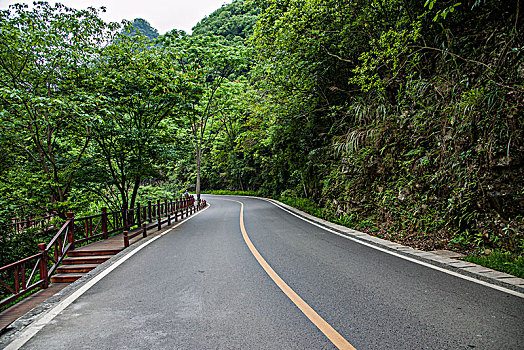 贵州省荔波县小七孔风景区公路