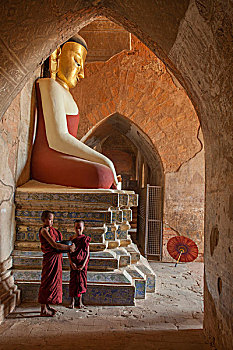 缅甸,曼德勒,蒲甘,新信徒,和尚,雕塑,画廊