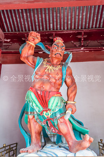 中国江苏南京栖霞山的栖霞寺哼哈二将雕像_高清图片_全景视觉