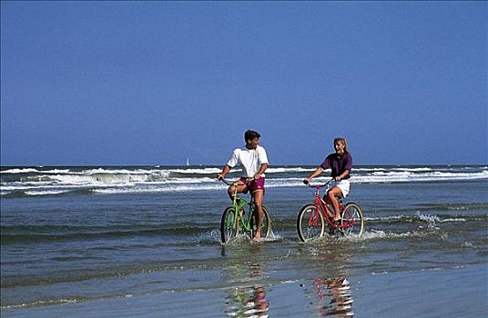 伴侣,男人,女人,海滩,海洋,夏天,假日,度假,骑自行车