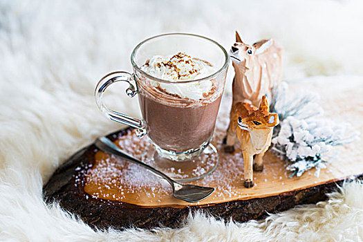 热巧克力,玻璃杯,鹿,塑像