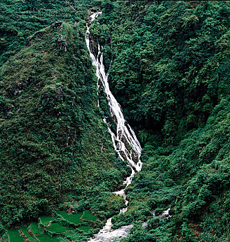 贵州塔山瀑布