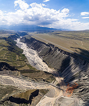 峡谷,安集海大峡谷,红山大峡谷,地貌奇观