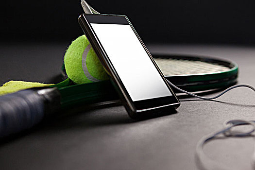 特写,手机,耳机,网球,球拍,黑色背景,背景