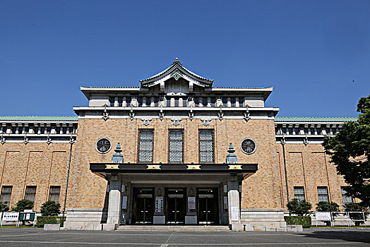 京都大学