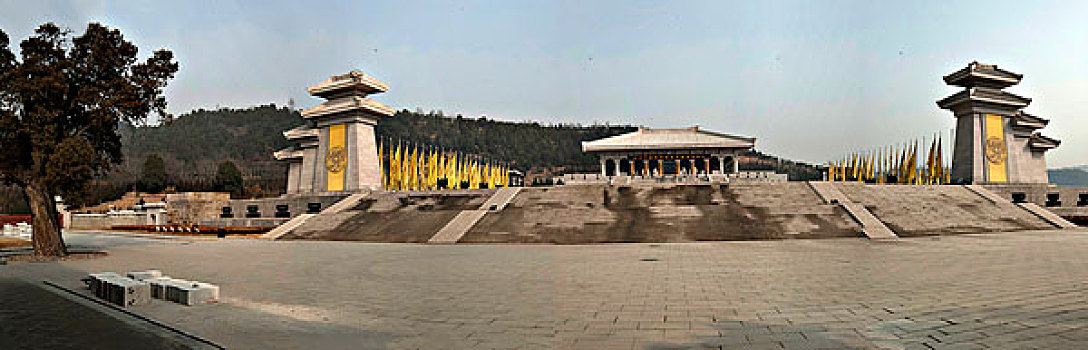 黄帝陵祭坛全景