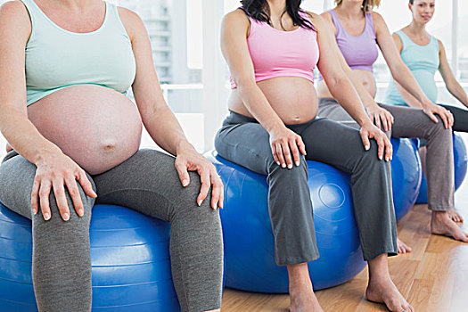孕妇,坐,健身球