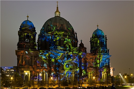 柏林大教堂,光亮