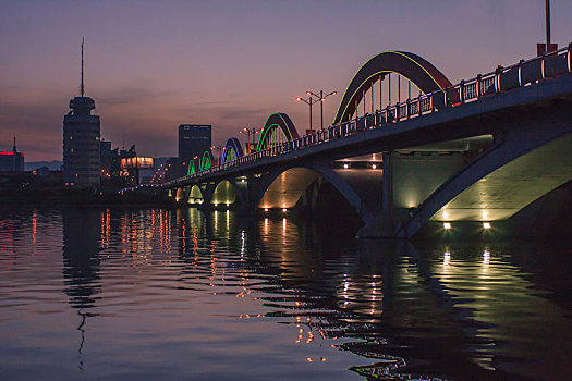 太原汾河夜景