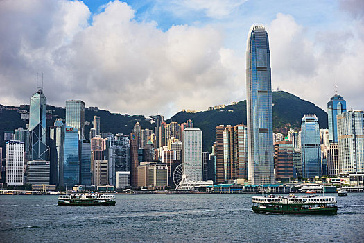 中国香港维多利亚港繁华的海湾