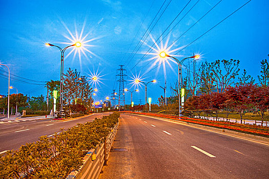 城市马路夜景