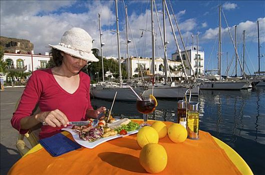 坐,女人,餐厅桌子,大加那利岛,加纳利群岛,西班牙