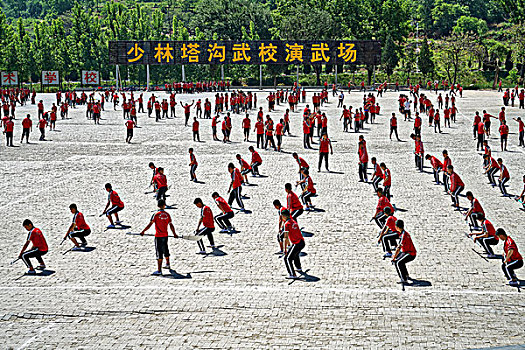 河南嵩山少林寺塔沟武术学校