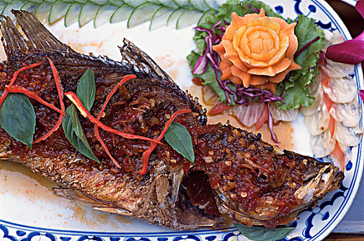 泰国食品,蒸制,鱼,辣椒