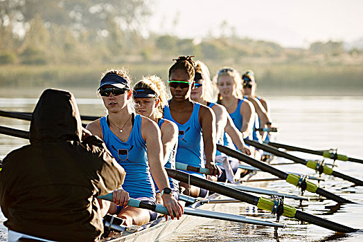 女性,划船,团队,短桨,湖