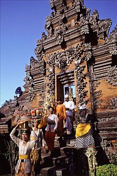 印度尼西亚,巴厘岛,人,供品,进入,庙宇,分开,大门